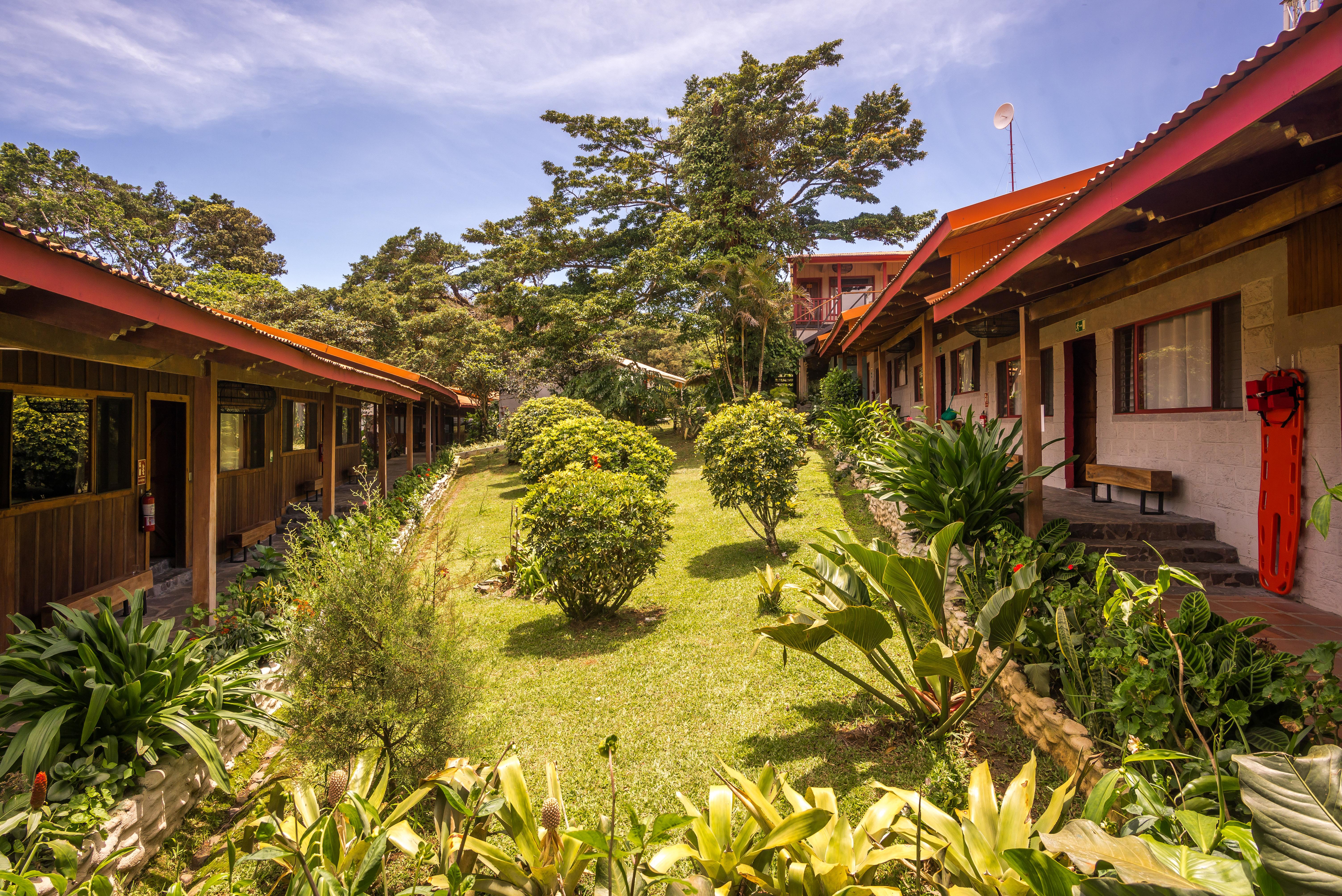 Selina Monteverde Hotel Exterior photo